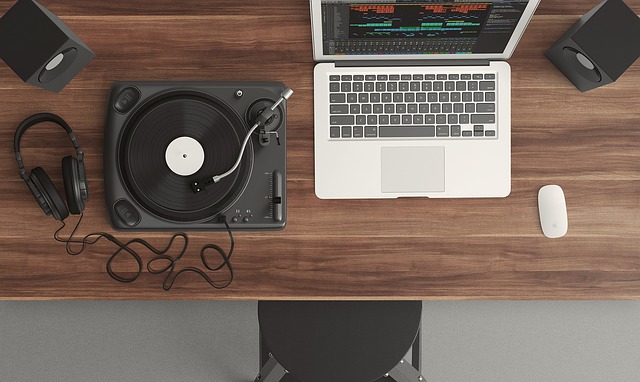10 Ways Technology Changed Music Industry