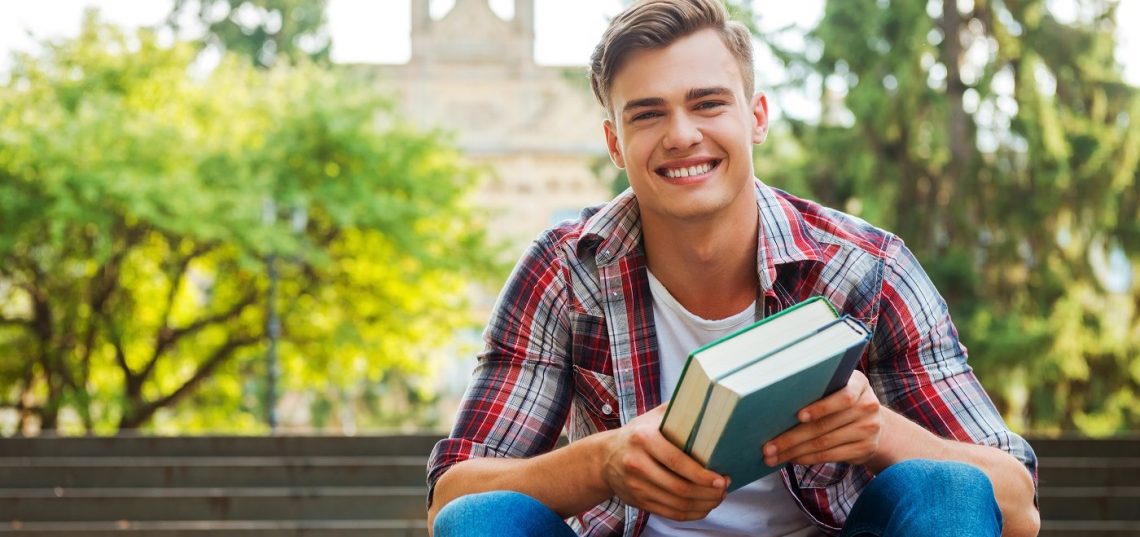 Top 10 Personal Development Books Every College Students Should Read